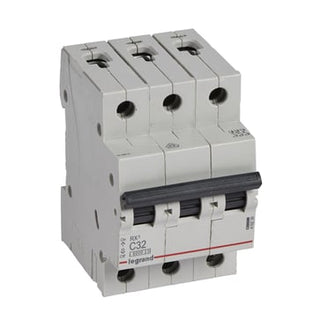RX3 MCB automatsikring C32 3pol 3M 6000A