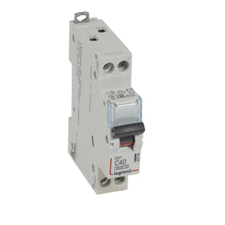 DX3 MCB automatsikring C40 1pol+nul 2M 10000/10KA