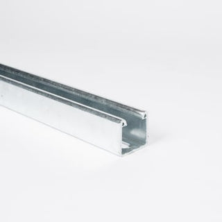 Unistrut montageskinne P1000 3 meter med huller PG